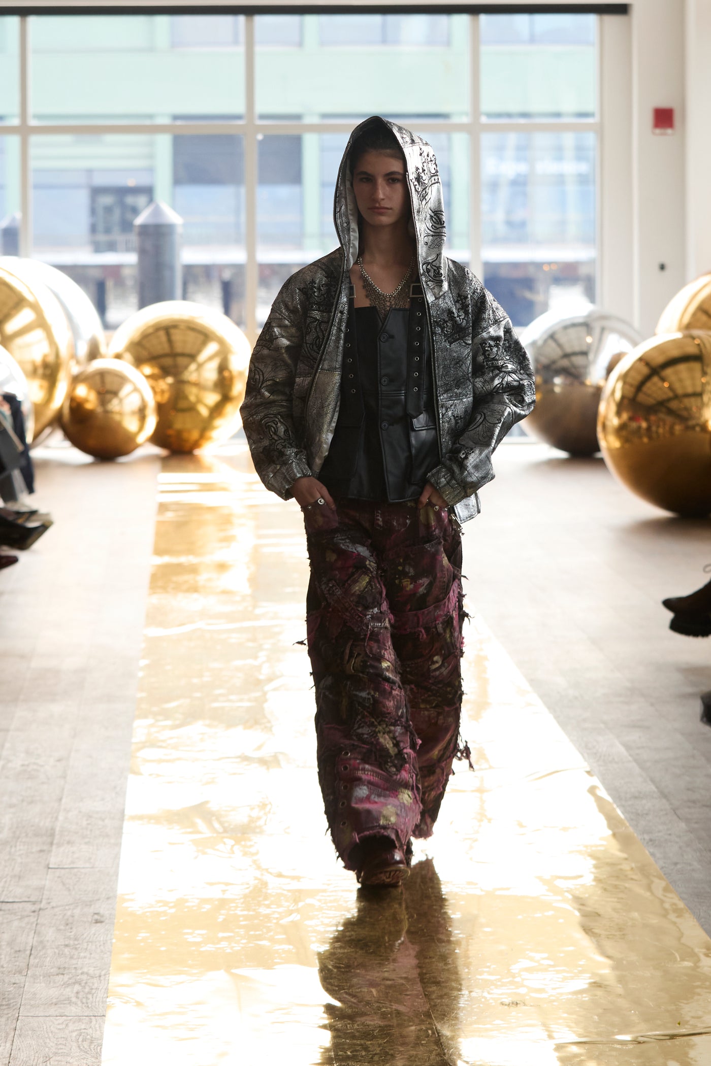 Wearable Ruins Pink Wide Leg Denim Pants Three
